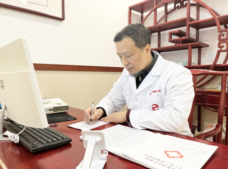中医国手王旭东详解：为什么你的皮肤病总治不好？